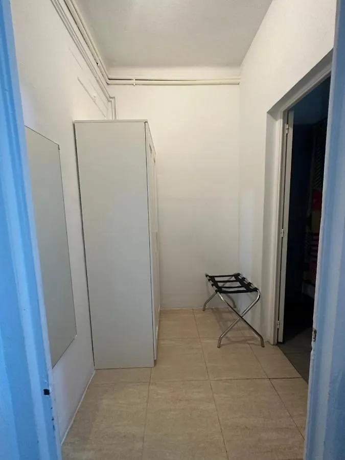 ברצלונה Youth Hostel - Central And Basic Drassanes בית הארחה