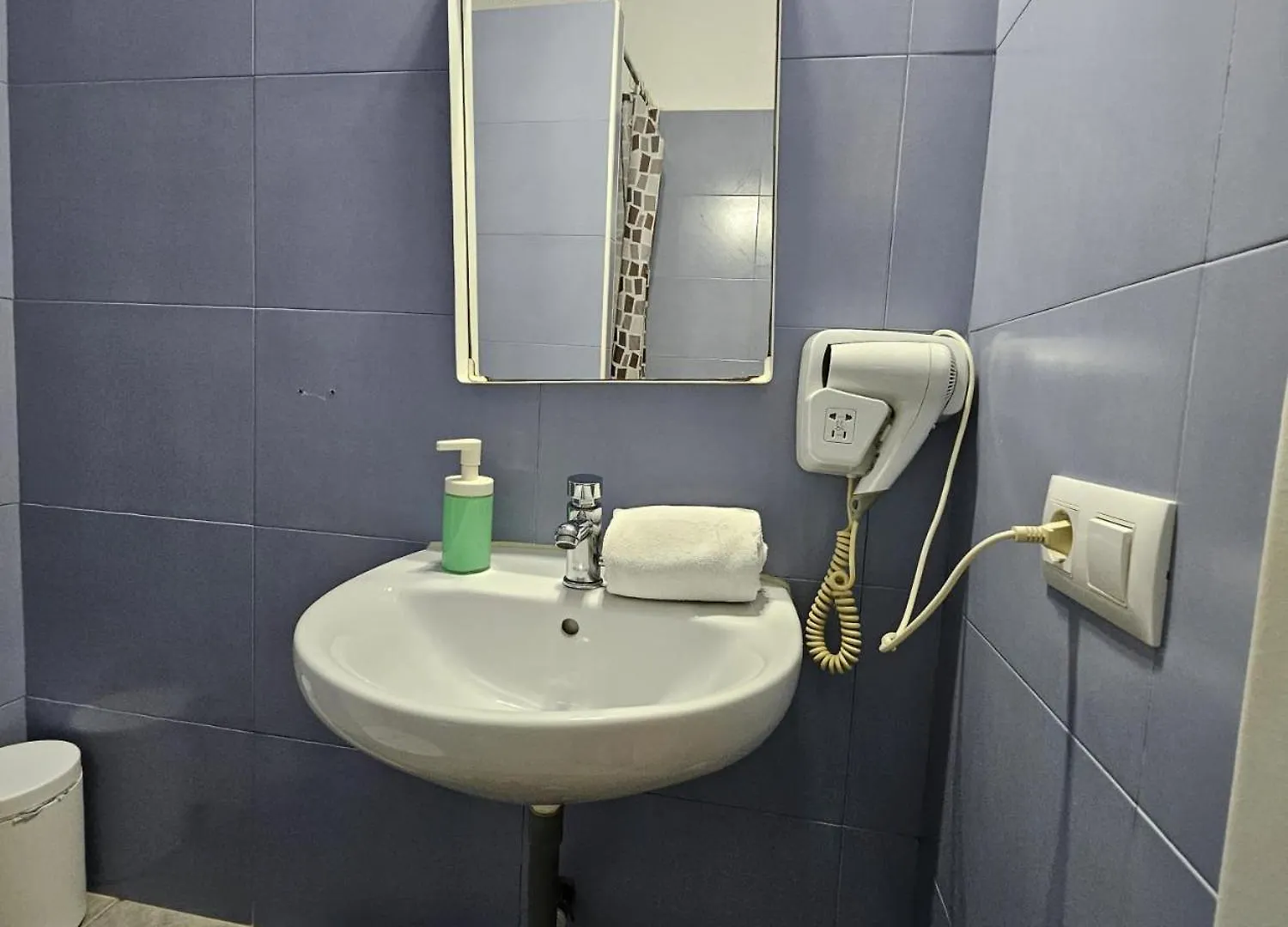 Youth Hostel - Central And Basic Drassanes Barcelona