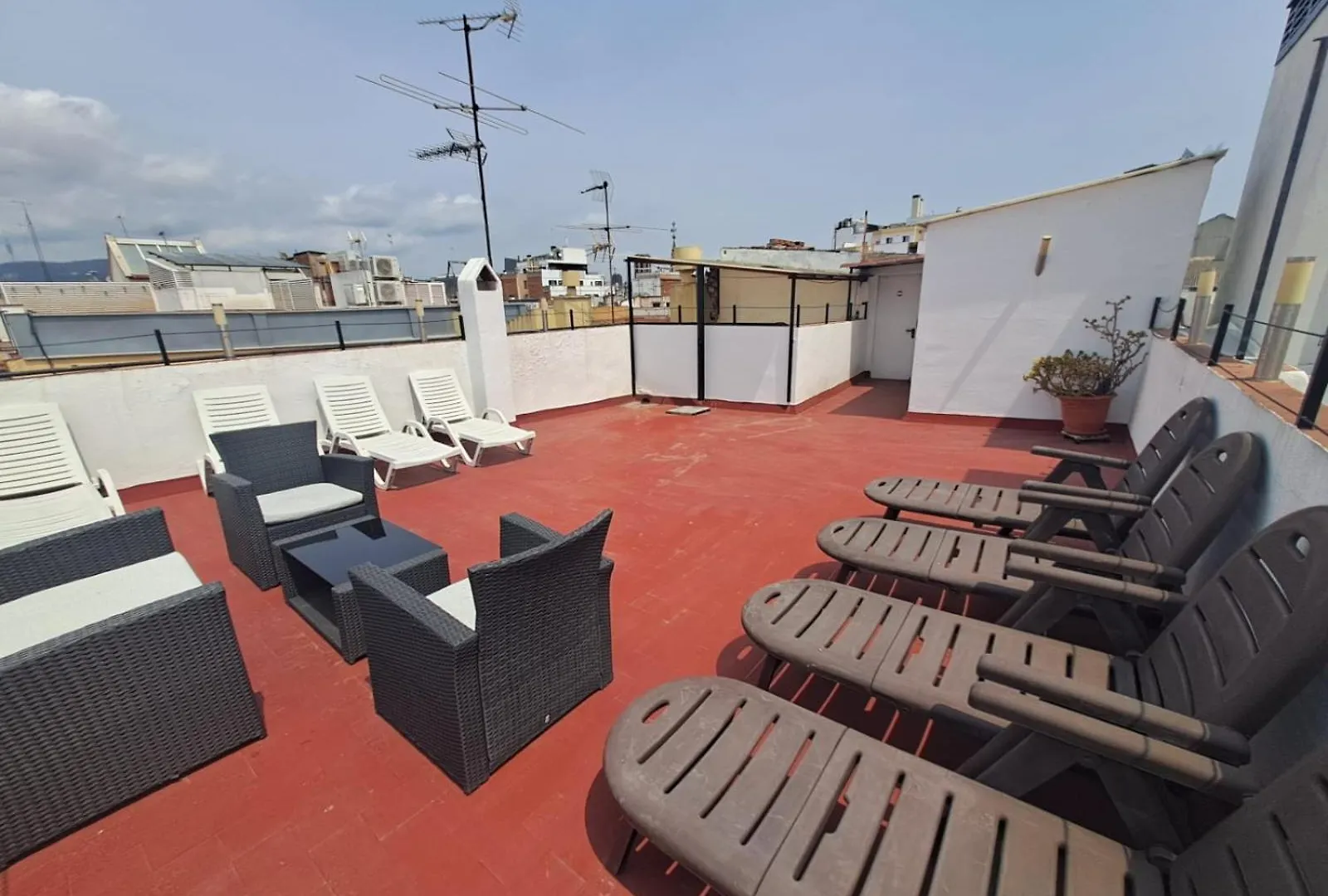 ** Pensión Youth Hostel - Central And Basic Drassanes Barcelona España