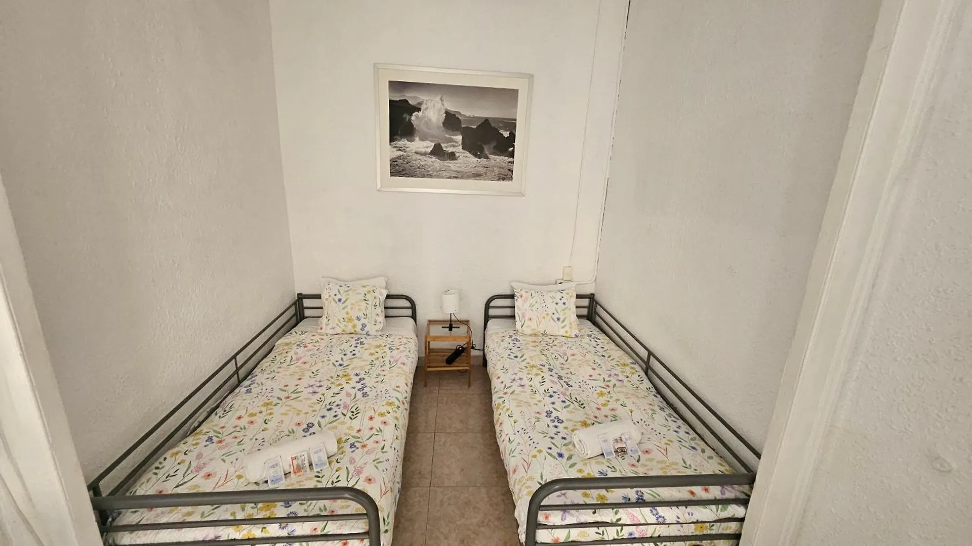 ** Pensjonat Youth Hostel - Central And Basic Drassanes Barcelona Hiszpania
